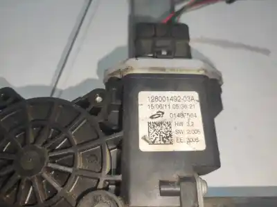 Peça sobressalente para automóvel em segunda mão elevador de vidros dianteira esquerda por renault clio iv 1.5 dci diesel fap referências oem iam 807019225r  