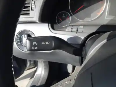 Peça sobressalente para automóvel em segunda mão comutador de piscas  por audi a4 berlina (8e) 2.0 tdi 16v (103kw) referências oem iam 8e09535495