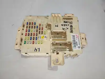 Second-hand car spare part fuse box unit for kia pro cee´d (jd) 1.4 crdi 90 oem iam references a20301503210350  