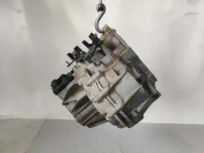 Second-hand car spare part gearbox for ssangyong tivoli crystal 4x2 oem iam references 3102035101  