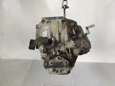 Second-hand car spare part gearbox for ssangyong tivoli crystal 4x2 oem iam references 3102035101  