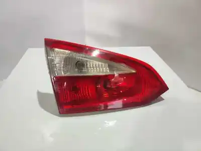 Peça sobressalente para automóvel em segunda mão farolim interior traseiro esquerdo por ford focus lim. (cb8) 1.6 tdci cat referências oem iam bm5113a603bb