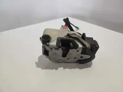 Pezzo di ricambio per auto di seconda mano serratura porta posteriore destra per opel zafira (c) innovation start/stop riferimenti oem iam 3023880rh2