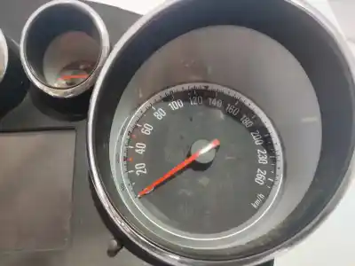 Peça sobressalente para automóvel em segunda mão quadrante por opel zafira (c) innovation start/stop referências oem iam 13460582  