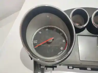 Peça sobressalente para automóvel em segunda mão quadrante por opel zafira (c) innovation start/stop referências oem iam 13460582  