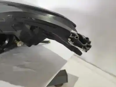 Second-hand car spare part right headlight for opel corsa e (x15) 1.3 cdti (08 68) oem iam references 39108227  