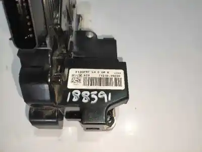 Second-hand car spare part left front door lock for ssangyong tivoli crystal 4x2 oem iam references 7121035020  