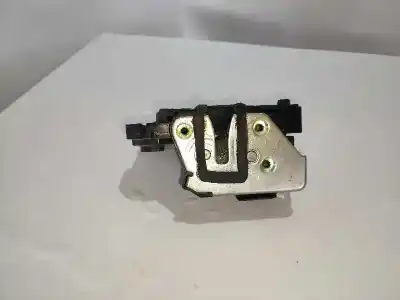 Second-hand car spare part rear left door lock for ssangyong tivoli crystal 4x2 oem iam references 7131035001