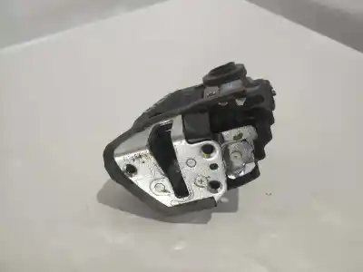 Pièce détachée automobile d'occasion serrure de porte arrière gauche pour toyota auris (_e15_) 1.4 d-4d (nde150_) références oem iam 