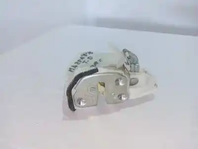 Pezzo di ricambio per auto di seconda mano serratura porta posteriore destra per mazda 3 lim. (bl) 2.2 turbodiesel cat riferimenti oem iam 