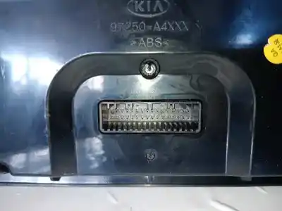 Peça sobressalente para automóvel em segunda mão comando de sofagem (chauffage / ar condicionado)  por kia carens ( ) 1.7 crdi cat referências oem iam 97250a4010ca  