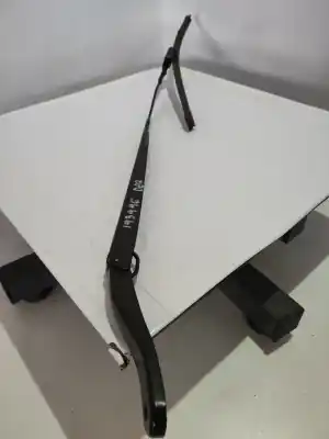 Pezzo di ricambio per auto di seconda mano braccio tergicristallo anteriore destro per renault austral .. riferimenti oem iam 288862723r
