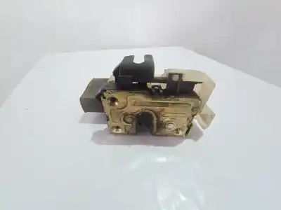 Recambio de automóvil de segunda mano de CERRADURA PUERTA DELANTERA IZQUIERDA para RENAULT MEGANE I (BA0/1_) 1.9 D ECO (BA0A, BA0U, BA0R) referencias OEM IAM   