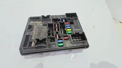 Автозапчасти б/у БЛОК РЕЛЕ/ПРЕДОХРАНИТЕЛЕЙ за RENAULT CLIO V (B7_)  ссылки OEM IAM 284869541R  