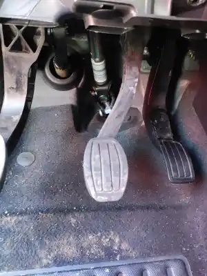 Pezzo di ricambio per auto di seconda mano PEDALE DEL FRENO per PEUGEOT 208 (P2) 1.2 PureTech Riferimenti OEM IAM 9824311680  