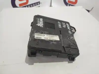 Peça sobressalente para automóvel em segunda mão CAIXA DE FUSÍVEIS E RELÉS por RENAULT MEGANE I FASE 2 BERLINA (BA0) (1999->)  Referências OEM IAM A2C20000754 8200306032C 