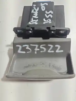 Автозапчасти б/у ЭЛЕКТРИЧЕСКИЙ СТОЯНОЧНЫЙ ТОРМОЗ за RENAULT SCÉNIC II (JM0/1_)  ссылки OEM IAM 8200610146  