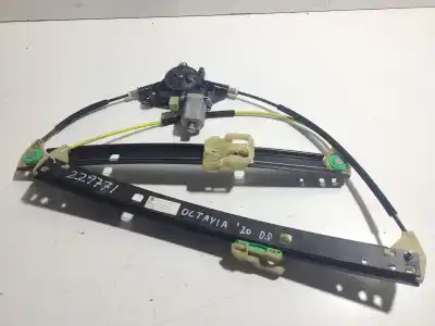 Pezzo di ricambio per auto di seconda mano alzacristalli anteriore destro per skoda octavia iii combi (5e5, 5e6) 1.6 tdi riferimenti oem iam 0130822716 e850202100 5q0959802b
