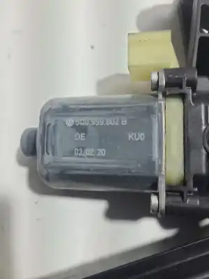 Pezzo di ricambio per auto di seconda mano alzacristalli anteriore destro per skoda octavia iii combi (5e5, 5e6) 1.6 tdi riferimenti oem iam 0130822716 e850202100 5q0959802b