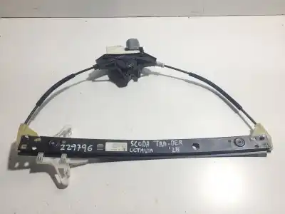 Pezzo di ricambio per auto di seconda mano Alzacristalli Posteriore Destro per SKODA OCTAVIA III COMBI (5E5, 5E6) 1.6 TDI Riferimenti OEM IAM 0130822724 E850202016 5Q0959408A