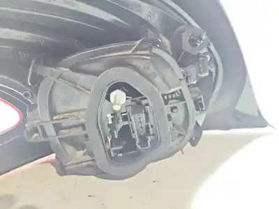 Second-hand car spare part left tailgate light for peugeot 208 * oem iam references 001970320  