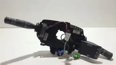 Pièce détachée automobile d'occasion COMMANDE DE CLIGNOTANTS pour RENAULT MEGANE II (BM0/1_, CM0/1_) 1.5 DCI (BM02, BM13, BM2A, CM02, CM13) Références OEM IAM 251640  