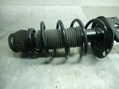 Автозапчастина б/у передній правий амортизатор для skoda fabia combi active посилання на oem iam 6c0413031an  