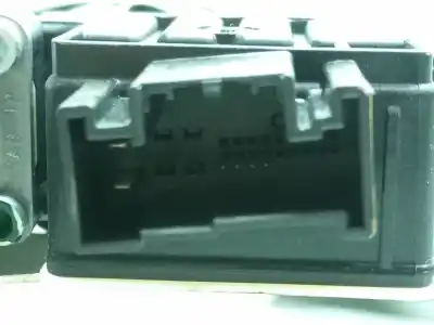 Pezzo di ricambio per auto di seconda mano alzacristalli anteriore destro per skoda fabia combi active riferimenti oem iam 2q2959882