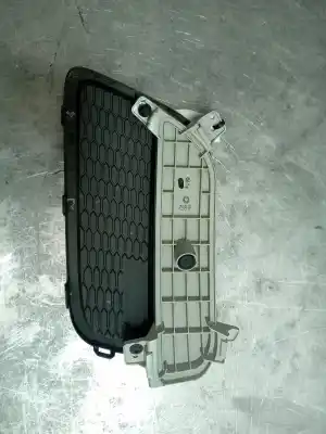 Second-hand car spare part right bumper grille for kia cee´d concept oem iam references 92406-a2010  92406a2010