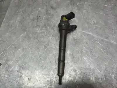 Second-hand car spare part INJECTOR for SEAT LEON (5F1)  OEM IAM references 04L130277G  