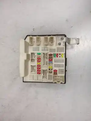 Pezzo di ricambio per auto di seconda mano  per RENAULT KANGOO  Riferimenti OEM IAM 8201044235   Pezzo di ricambio per auto di seconda mano  per RENAULT KANGOO  Riferimenti OEM IAM 8201044235