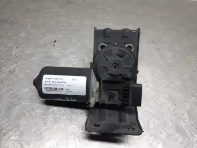 Second-hand car spare part FRONT WINDSHIELD WIPER MOTOR for SSANGYONG RODIUS  OEM IAM references   