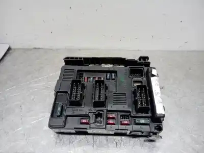 Second-hand car spare part fuse box unit for citroen berlingo 1.9 d multispace oem iam references 9643498980  