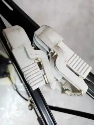 Автозапчастина б/у регулятор переднього правого скла для seat leon (5f1) style посилання на oem iam 5q0958802b  