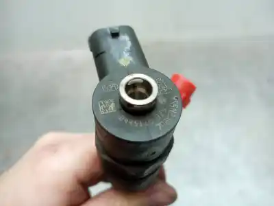 Pezzo di ricambio per auto di seconda mano Iniettore per OPEL CORSA D Color Edition Riferimenti OEM IAM 0445110326  