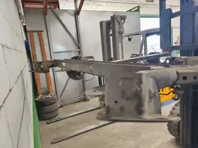 Автозапчастина б/у задня вісь для renault kangoo profesional посилання на oem iam 555118632r  