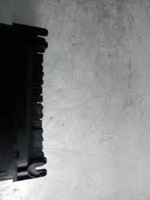 Peça sobressalente para automóvel em segunda mão caixa de fusíveis e relés por peugeot 307 break / sw (s1) 307 break / sw (s1) (2002 - 2005) referências oem iam 9651196980a  9651197680a Peça sobressalente para automóvel em segunda mão caixa de fusíveis e relés por peugeot 307 break / sw (s1) 307 break / sw (s1) (2002 - 2005) referências oem iam 9651196980a  9651197680a