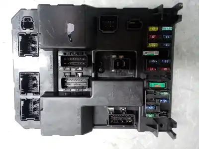 Peça sobressalente para automóvel em segunda mão caixa de fusíveis e relés por peugeot 307 break / sw (s1) 307 break / sw (s1) (2002 - 2005) referências oem iam 9651196980a  9651197680a Peça sobressalente para automóvel em segunda mão caixa de fusíveis e relés por peugeot 307 break / sw (s1) 307 break / sw (s1) (2002 - 2005) referências oem iam 9651196980a  9651197680a