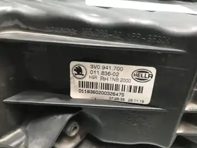Автозапчастина б/у правий протитуман для skoda superb iii (3v3) 2.0 tdi посилання на oem iam 3v0941700  