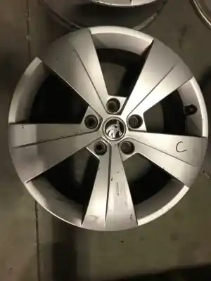 Автозапчастина б/у комплект коліс для skoda superb iii (3v3) 2.0 tdi посилання на oem iam 3v0601025  