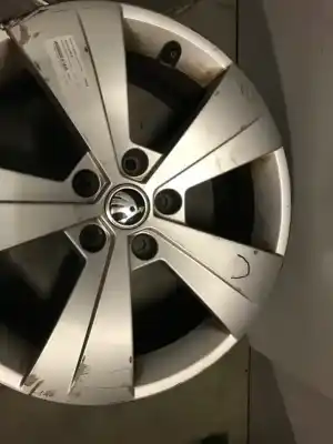 Автозапчастина б/у комплект коліс для skoda superb iii (3v3) 2.0 tdi посилання на oem iam 3v0601025  
