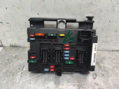 Peça sobressalente para automóvel em segunda mão caixa de fusíveis e relés por peugeot 307 break / sw (s1) sw pack referências oem iam 9657608680   Peça sobressalente para automóvel em segunda mão caixa de fusíveis e relés por peugeot 307 break / sw (s1) sw pack referências oem iam 9657608680