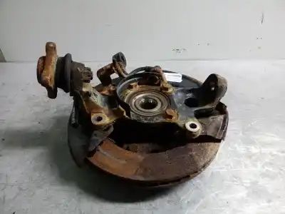 Pièce détachée automobile d'occasion MOYEU DE ROUE AVANT GAUCHE pour MITSUBISHI MONTERO (V60/V70)  Références OEM IAM   