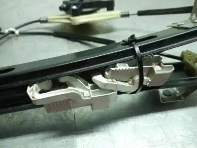 Pezzo di ricambio per auto di seconda mano Alzacristalli Anteriore Destro per SEAT LEON ST (5F8) X-Perience 4Drive Riferimenti OEM IAM 5Q0959802B  