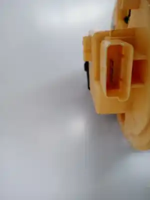 Pezzo di ricambio per auto di seconda mano pompa di benzina per opel corsa d 1.3 16v cdti cat (z 13 dth / l4i) riferimenti oem iam 13252214  