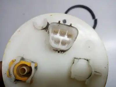 Peça sobressalente para automóvel em segunda mão bomba de combustivel por toyota rav 4 (a2) 1.8 16v cat referências oem iam   