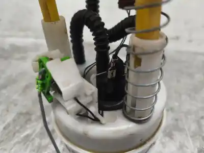 Peça sobressalente para automóvel em segunda mão bomba de combustivel por renault captur ii zen 131 cv / 96 kw referências oem iam 172021485r