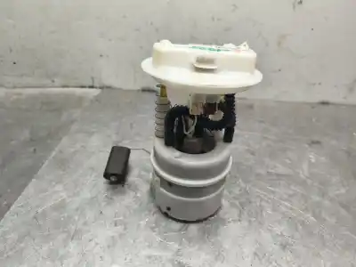 Автозапчастина б/у паливний насос для renault captur zen 150 cv / 110 kw посилання на oem iam 172021485r  