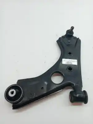 Tweedehands auto-onderdeel Linker Onderste Ophang Arm voor OPEL COMBO D Kasten L2H1 2.4t OEM IAM-referenties 95514537  