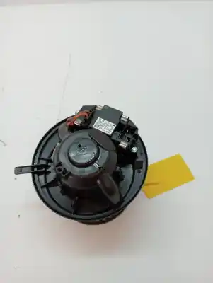 Pièce détachée automobile d'occasion MOTEUR DE CHAUFFAGE pour AUDI Q3 (8UG)  Références OEM IAM 1K1820015P  H0711707167.003
